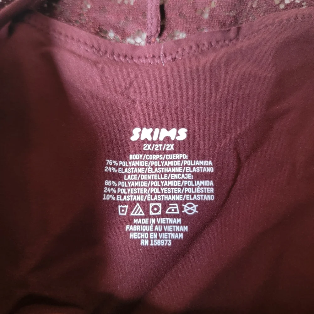 SKIMS Oxblood Fits Everybody Lace Long Dress NWT 2X - Picture 6 of 6